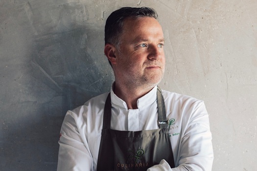 Born into a sixth-generation winemaking family in Cornedo overlooking Bolzano, in the heart of the Dolomites, Chef Theodor Falser has cultivated a life deeply connected to nature, tradition, and authenticity